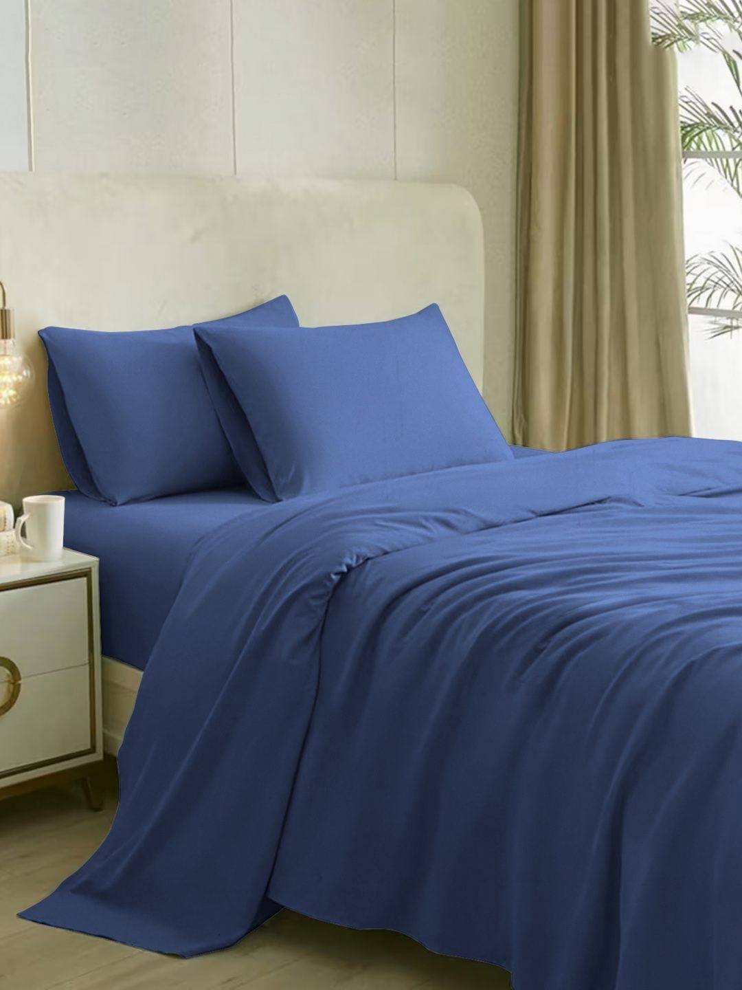 

Naksh Blue Cotton 210 TC Queen Bedsheet with 2 Pillow Covers