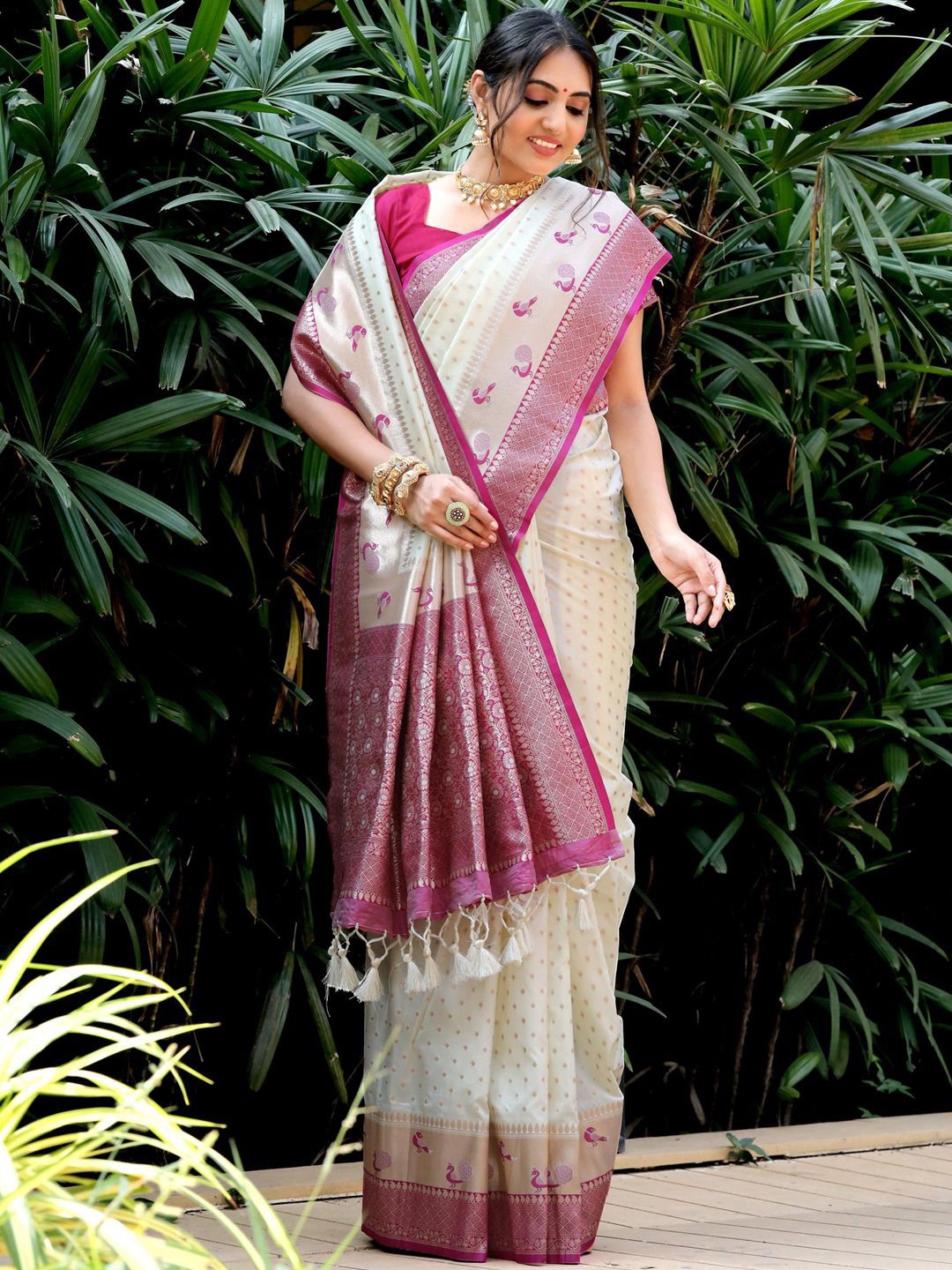 

Mitera Woven Design Zari Paithani Saree, White