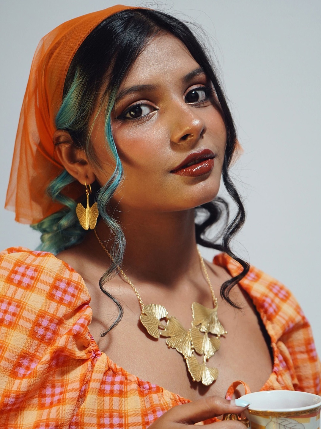 

Totapari Gold Plated Textured Jewellery Set