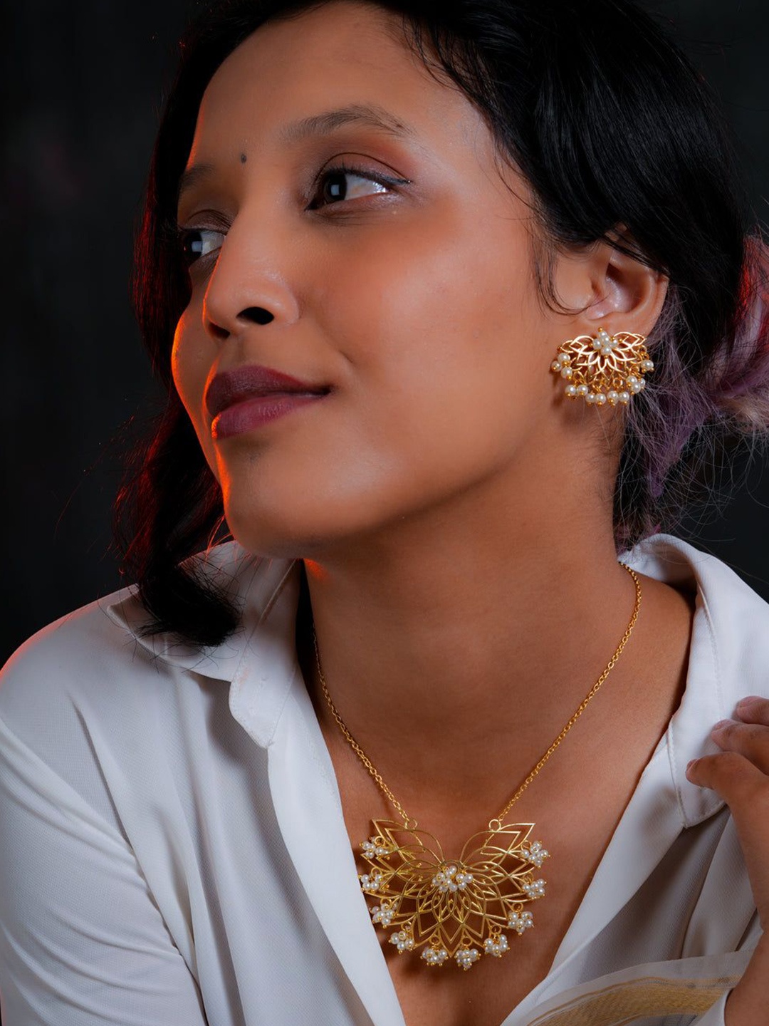 

Totapari Gold-Plated Pearl-Beaded Jewellery Set