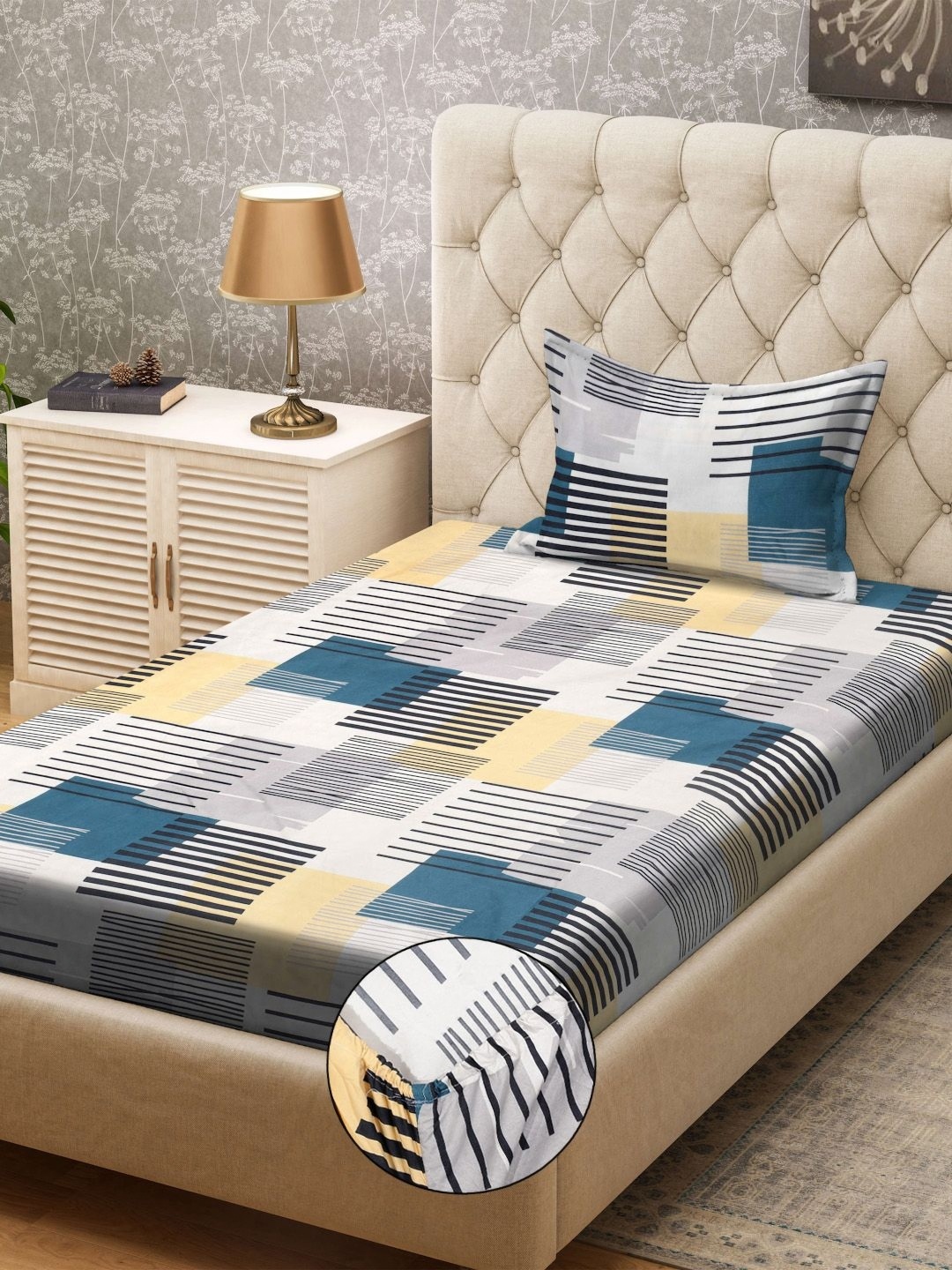 

KLOTTHE Blue & White Printed 300TC Single Bedsheet & Pillow Covers