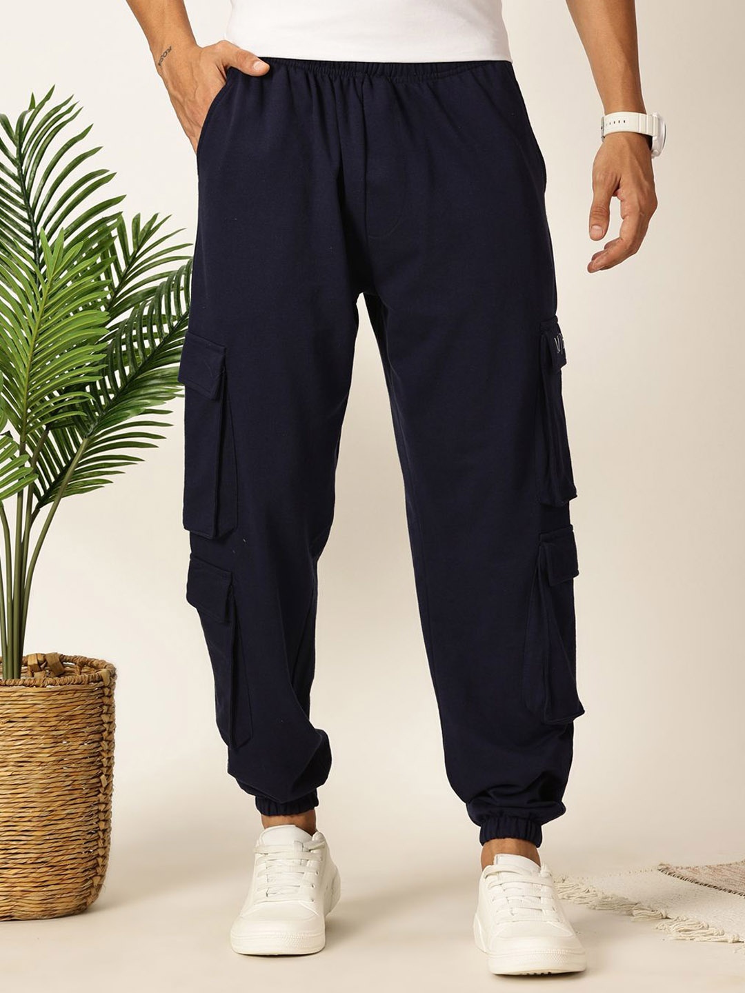 

Mast & Harbour Men Smart Mid Rise Easy Wash Cargos Trousers, Navy blue