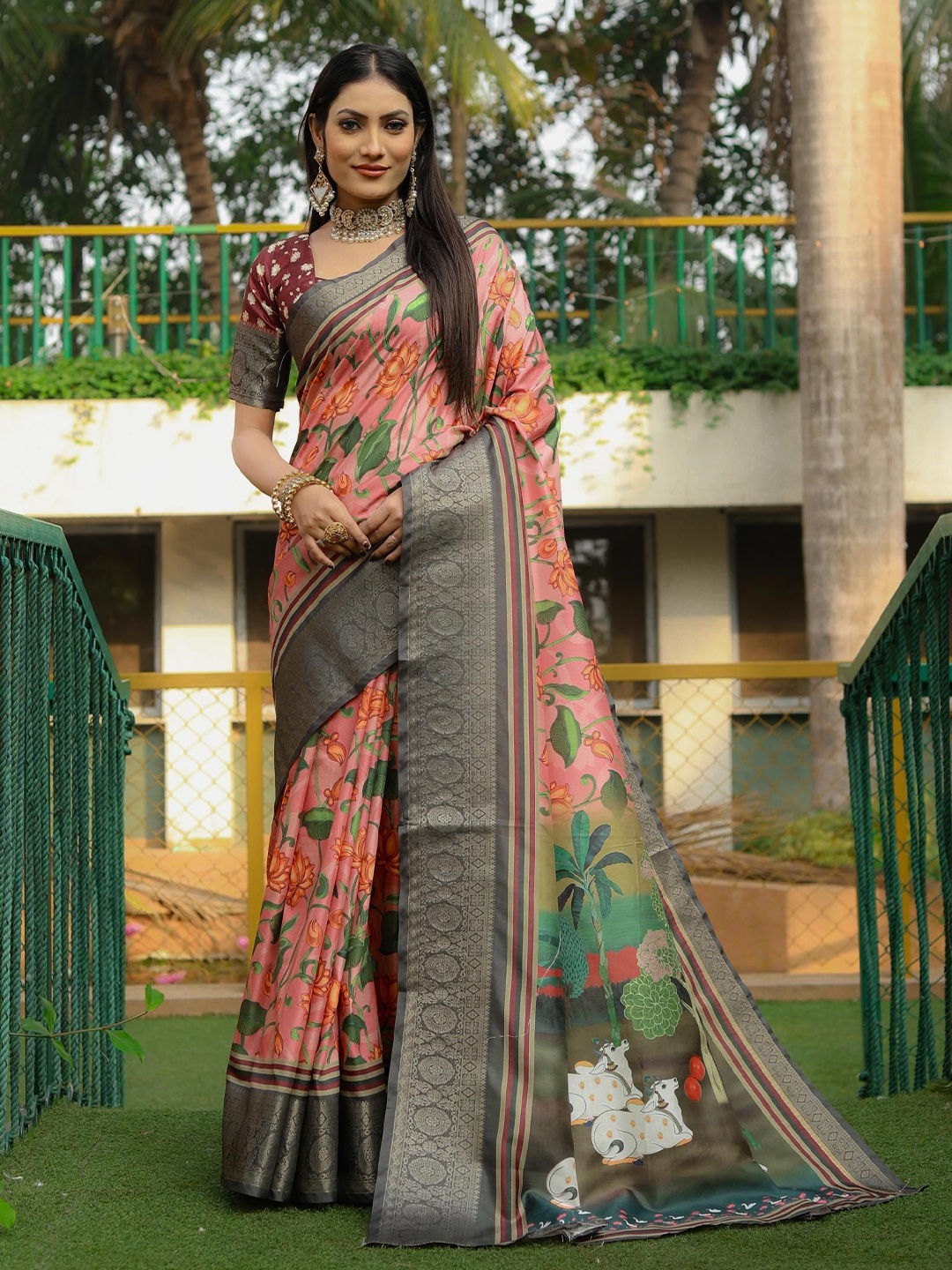 

Mitera Kalamkari Zari Block Print Saree, Peach