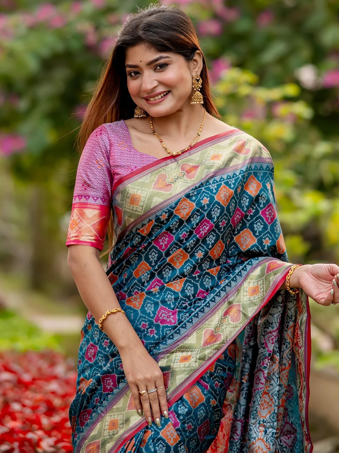 

Mitera Woven Design Zari Banarasi Saree, Blue