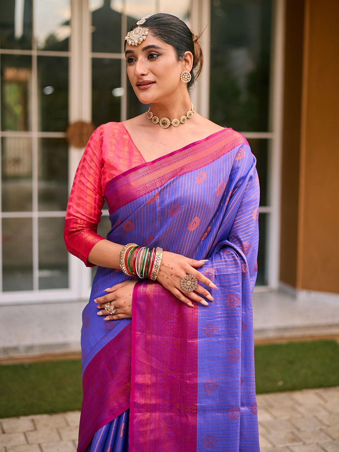 

Mitera Woven Design Zari Saree, Lavender