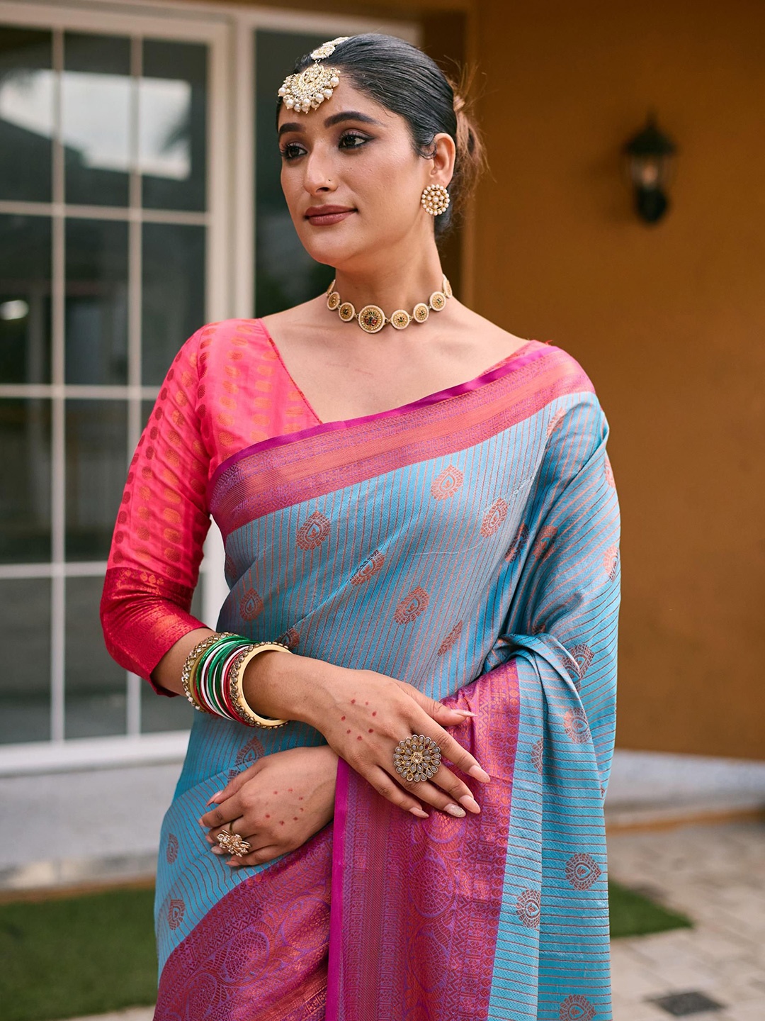 

Mitera Woven Design Zari Saree, Blue