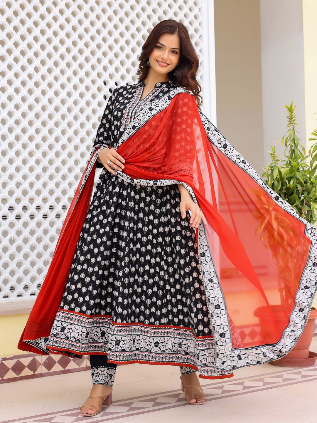 

Anouk Black Ethnic Motifs Printed Mandarin Collar Anarkali Kurta With Trousers & Dupatta