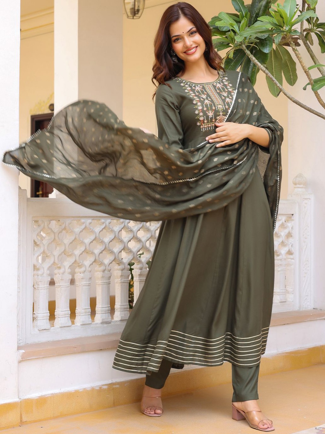 

Anouk Ethnic Motifs Embroidered Thread Work Anarkali Kurta With Trousers & Dupatta, Olive