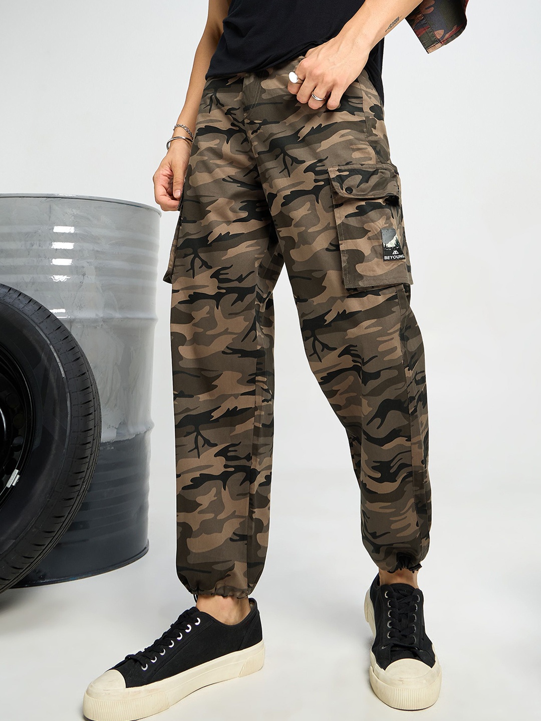 

Beyoung Men Cotton Mid-Rise Camouflage Printed Joggers Trousers, Brown