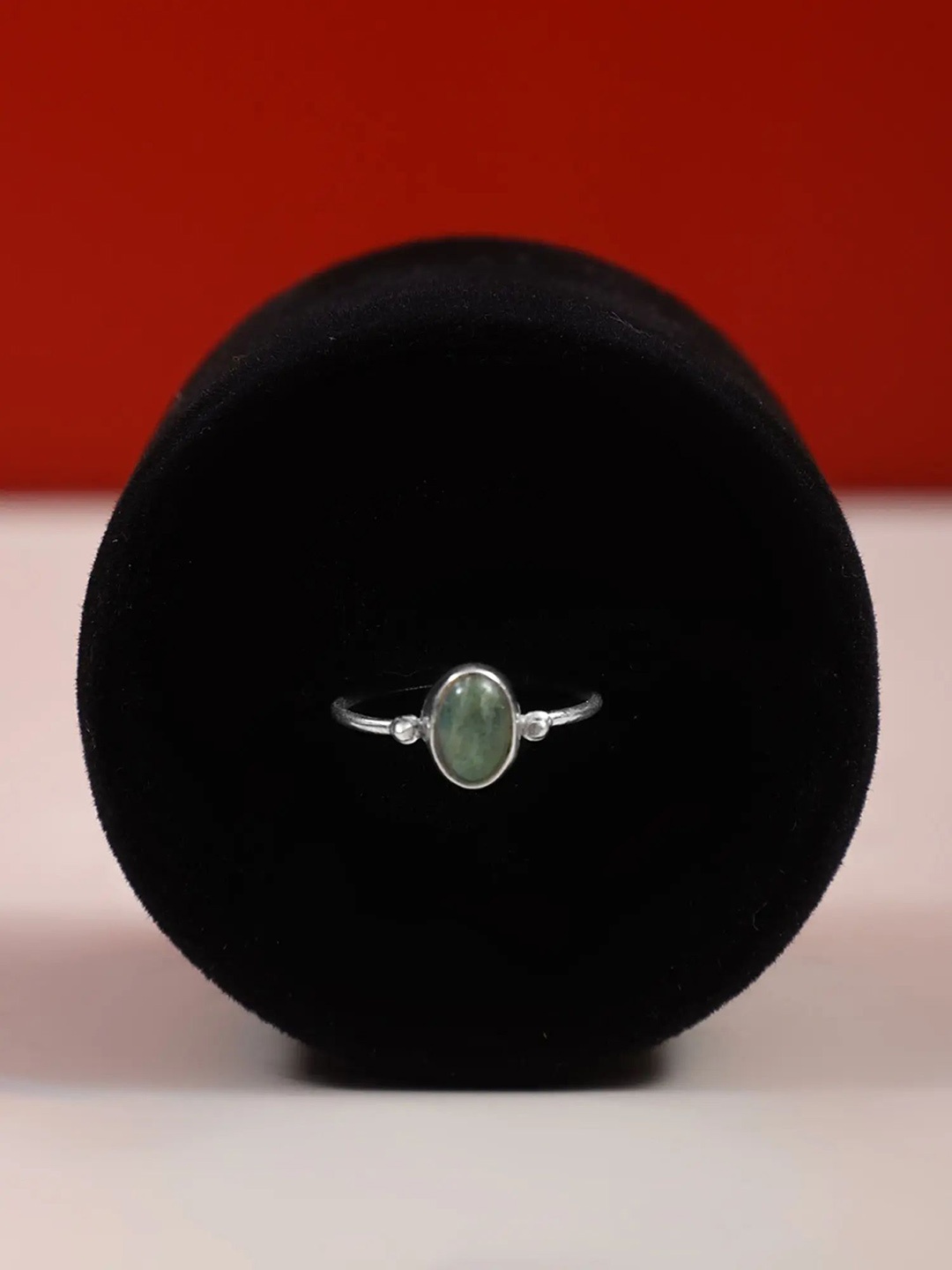 

Exotic India Labradorite Gemstone Oval Shape Small Sterling Silver Ring