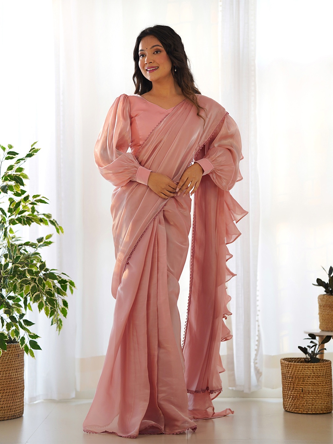 

Fusionic Embroidered Ruffle Design Saree, Pink