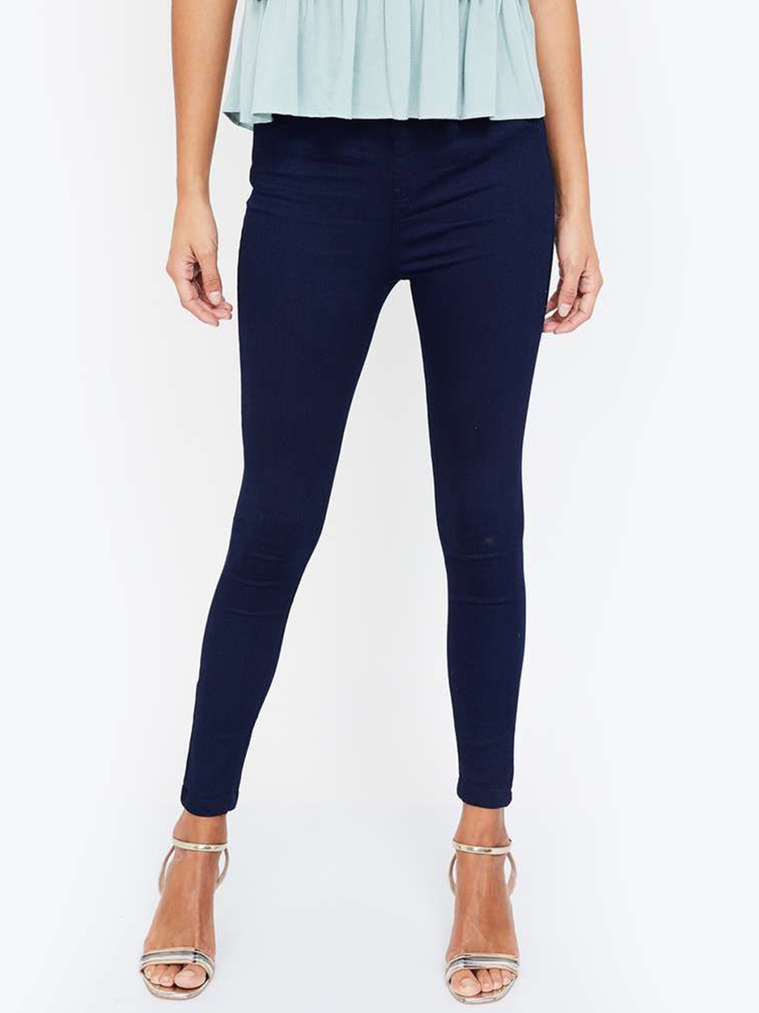 

BAESD Women Frisky Mid-Rise Clean Look Cropped Stretchable Jeans, Black