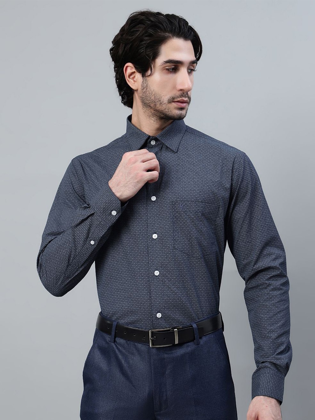 

Cantabil Men Opaque Printed Formal Shirt, Navy blue