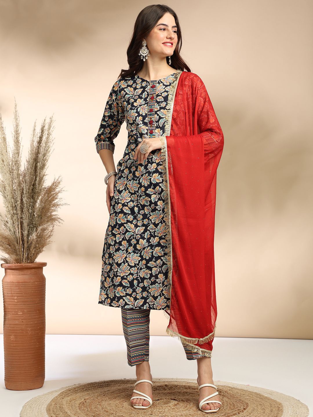 

BAESD Floral Printed Regular Gotta Patti Kurta with Trousers & Dupatta, Blue