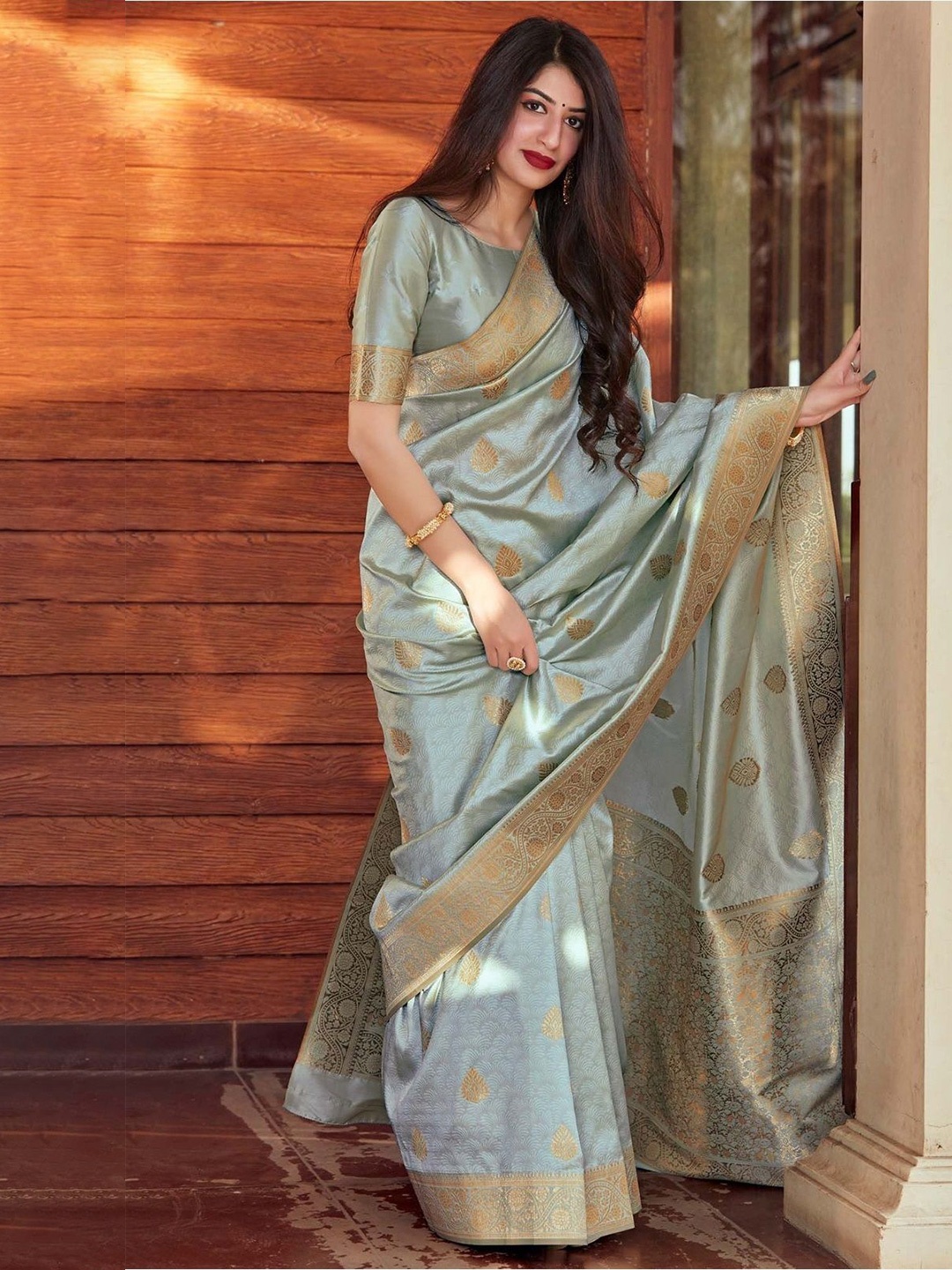 

Upalksh Woven Design Ethnic Motifs Zari Kanjeevaram Saree, Grey