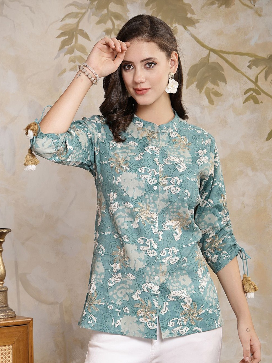 

Stylum Women Green Floral Print Mandarin Collar Shirt Style Top