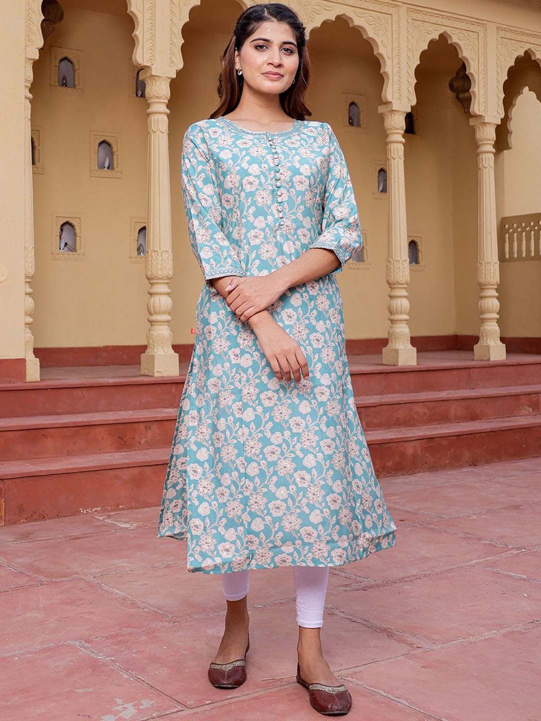 

VASVI Floral Printed Mirror Work Muslin Straight Kurta, Blue