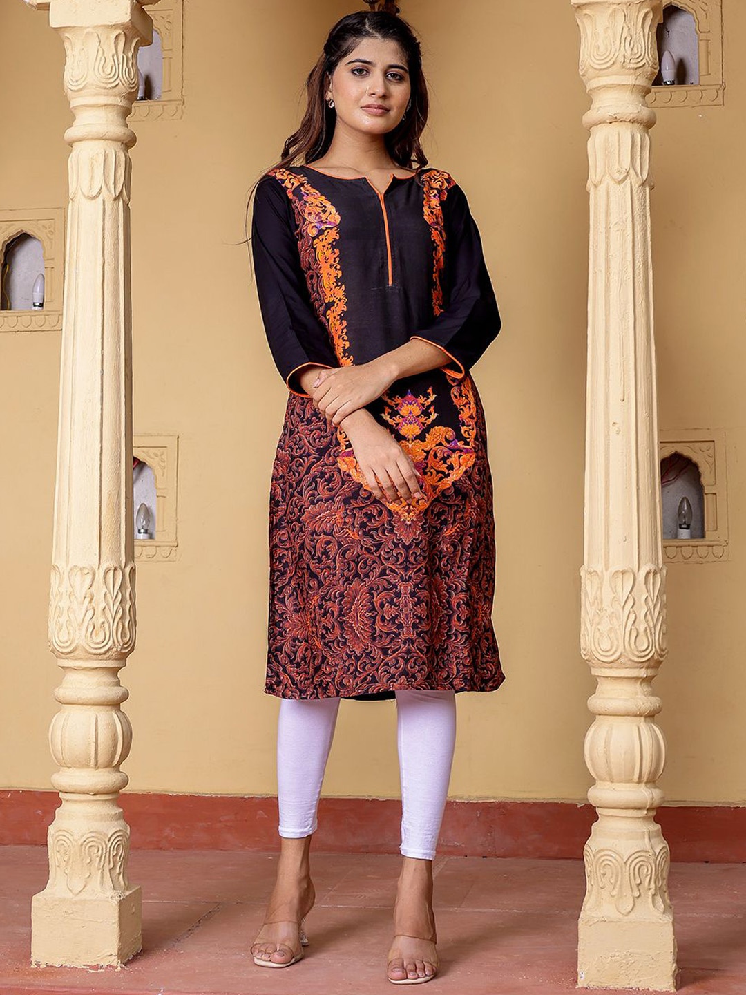 

VASVI Ethnic Motifs Printed Notch Neck Straight Kurta, Black