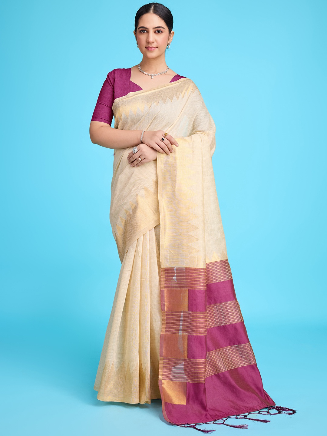 

KALINI Striped Zari Pure Cotton Jamdani Saree, Purple