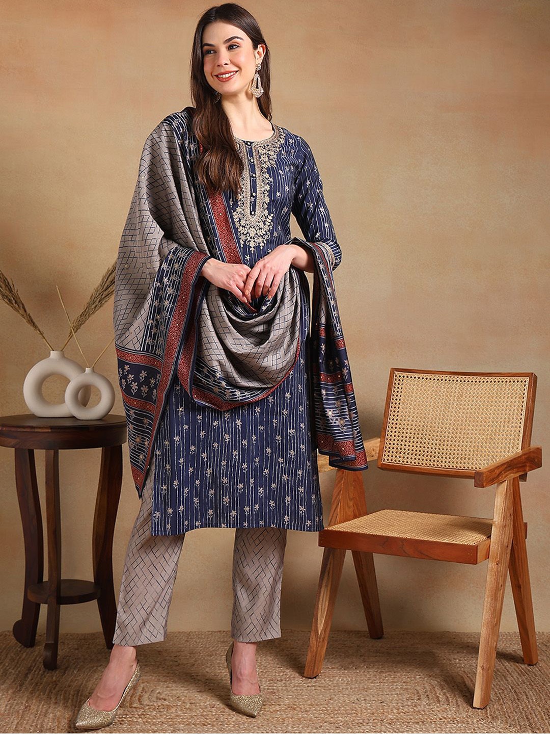 

KALINI Floral Embroidered Round Neck Straight Kurta With Trousers & Dupatta, Navy blue