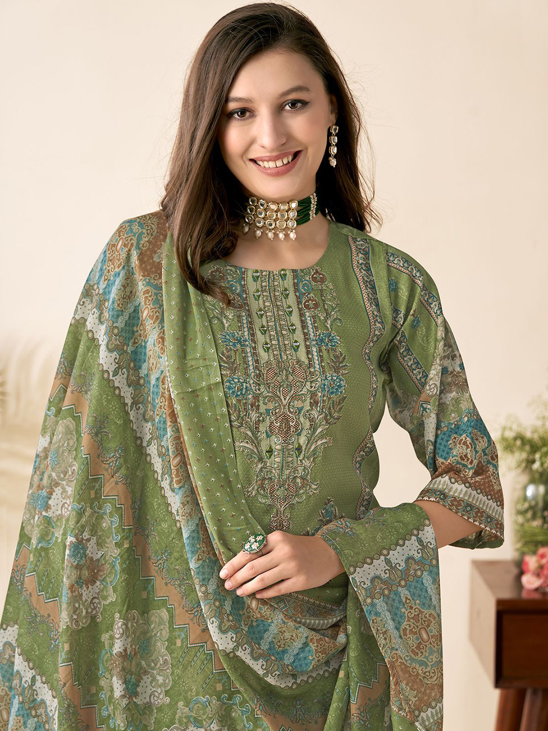 

Anouk Ethnic Motifs Printed Kurta with Trousers & Dupatta, Green