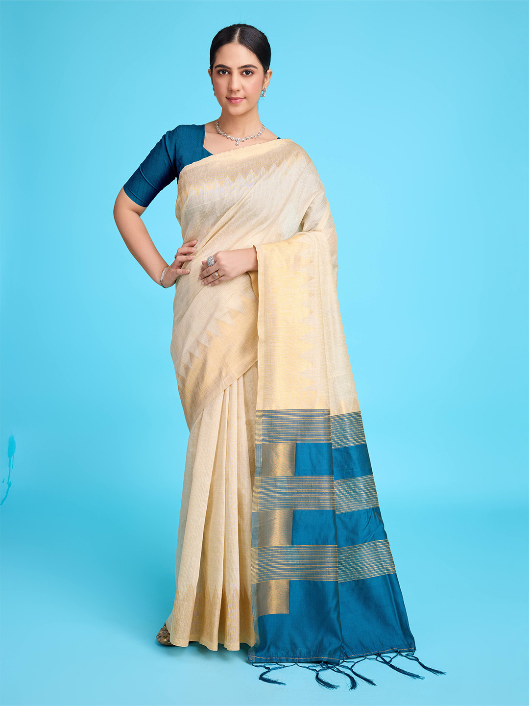 

DIVASTRI Zari Woven Pure Cotton Jamdani Saree, Teal