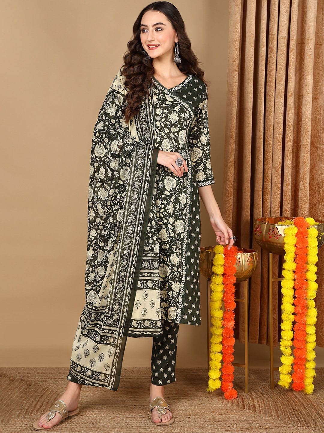 

KALINI Floral Printed V-Neck Angrakha Pure Cotton Straight Kurta with Trousers & Dupatta, Green