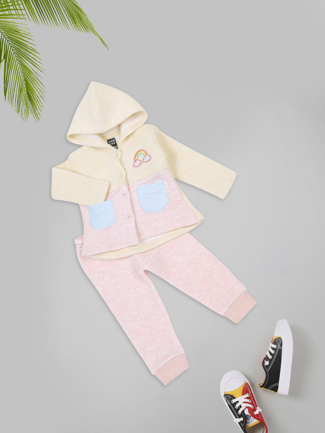 

MeeMee Girls Colourblocked Hooded Sweatshirt With Joggers, Pink