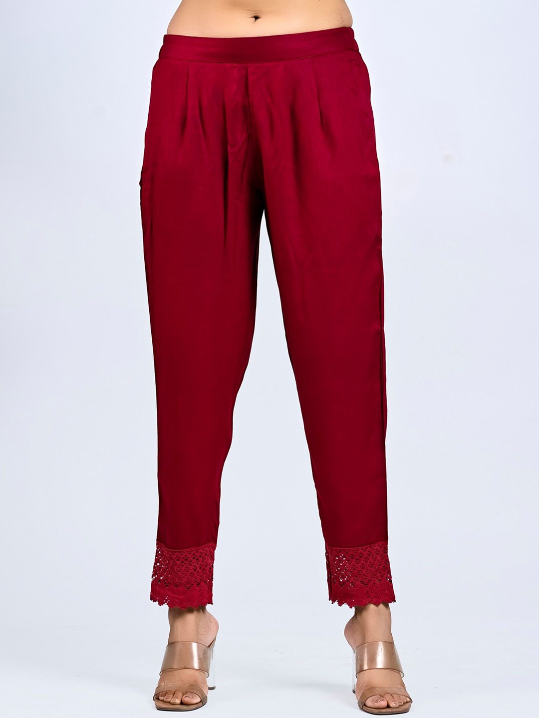 

MIRAYYA Women Tailored Tapered Fit Pleated Trousers With Pockets, Maroon