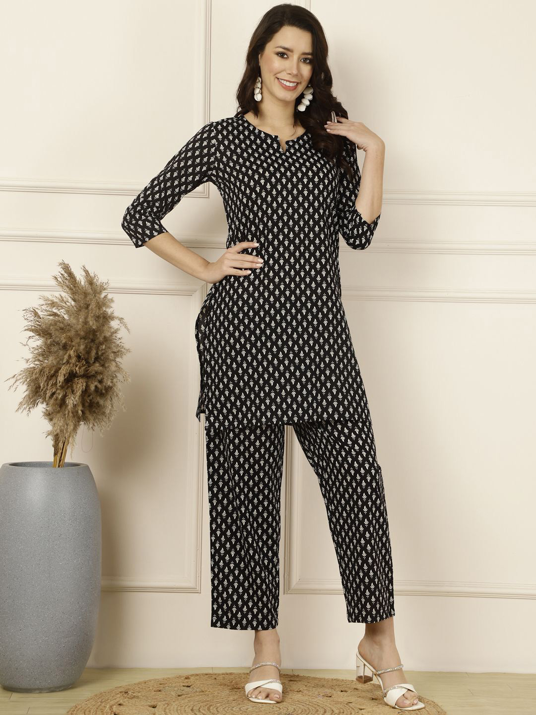 

antaran Printed Pure Cotton Tunic & Trousers, Black