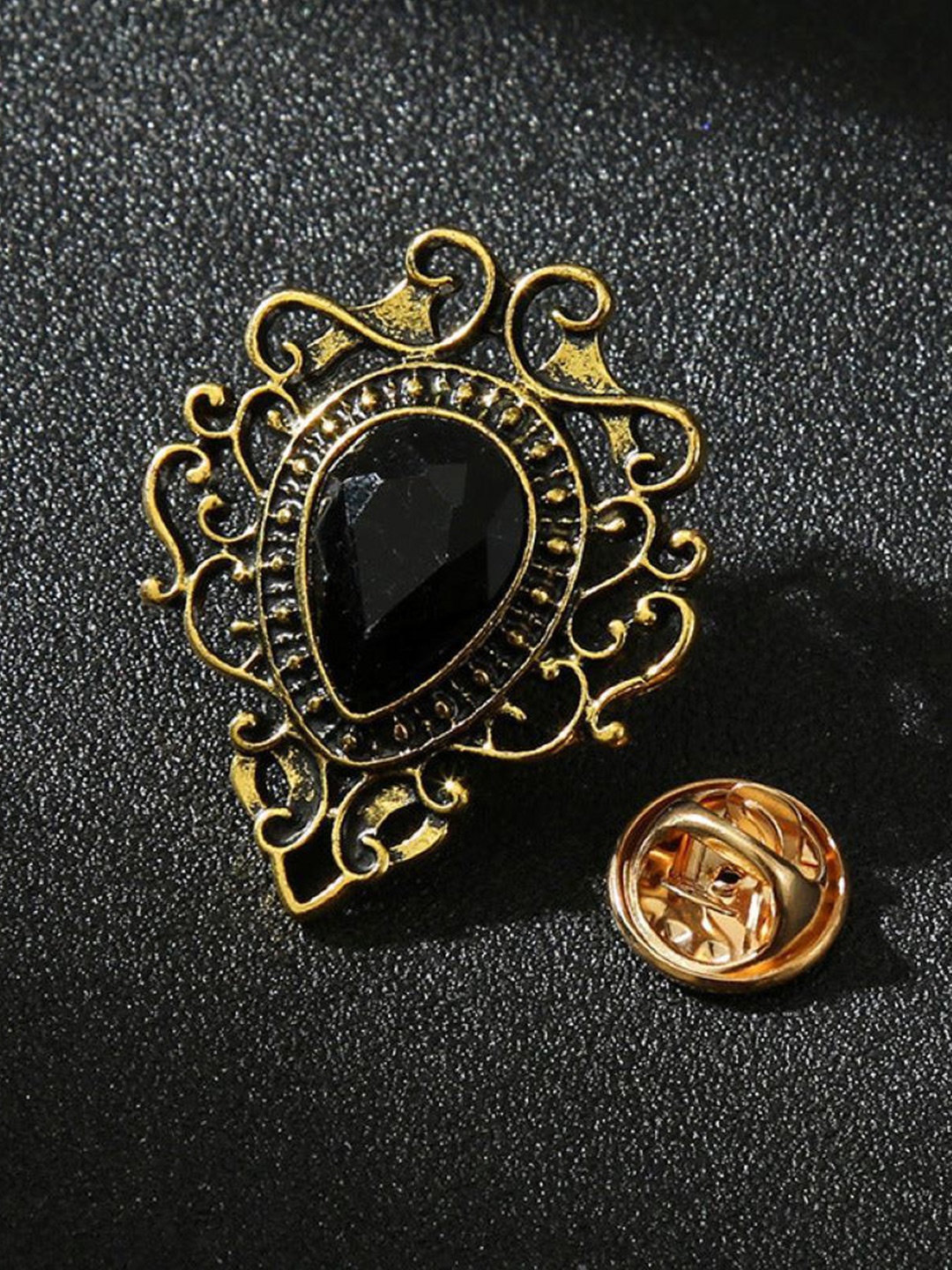 

SYGA Men Artificial Stones Brooch, Gold
