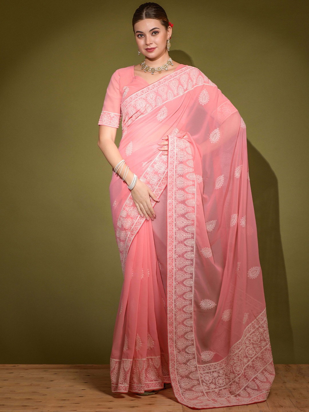 

Manu Designer Floral Embroidered Pure Georgette Saree, Peach