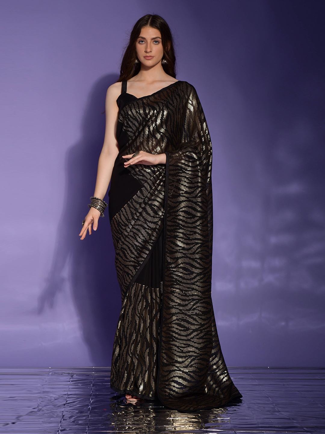 

Manu Designer Embellished Sequinned Pure Georgette Saree, Black