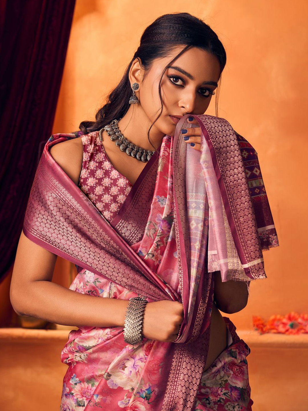 

Varanga Floral Printed Zari Saree, Pink