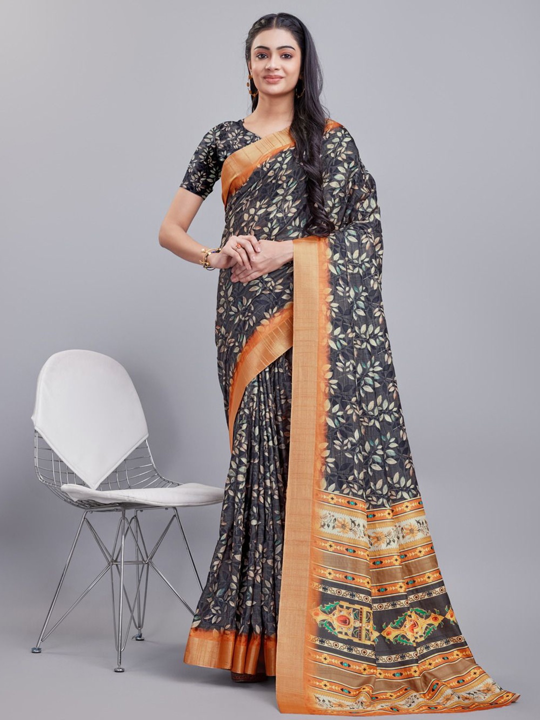 

Varanga Ethnic Printed Woven Design Saree, Charcoal