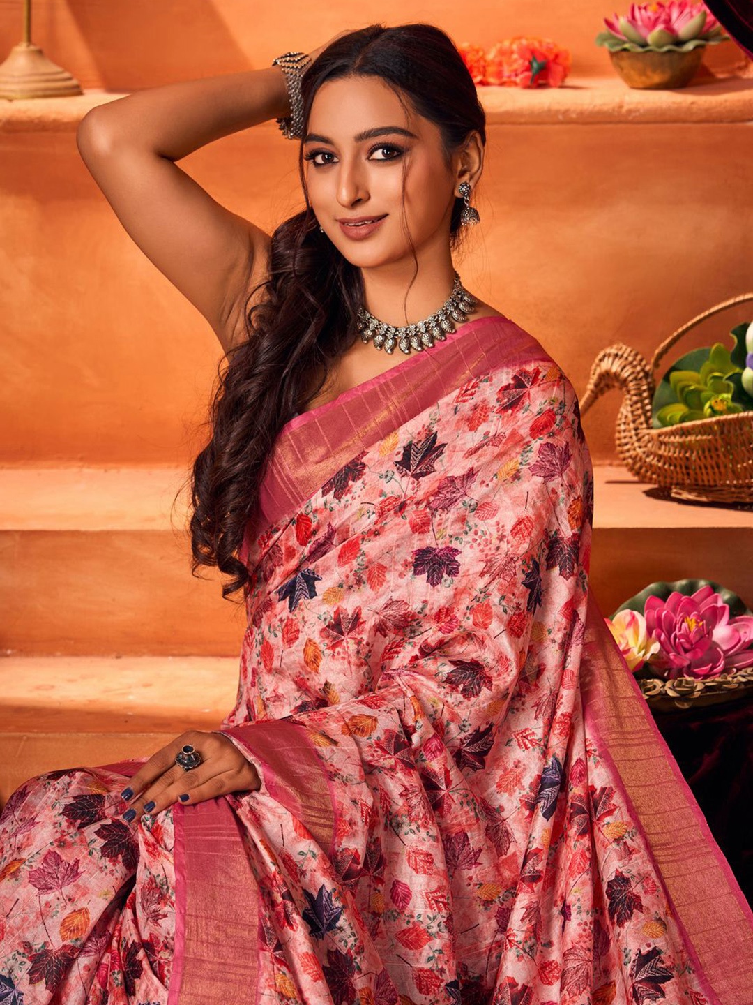 

Varanga Floral Printed Woven Border Design Saree, Peach