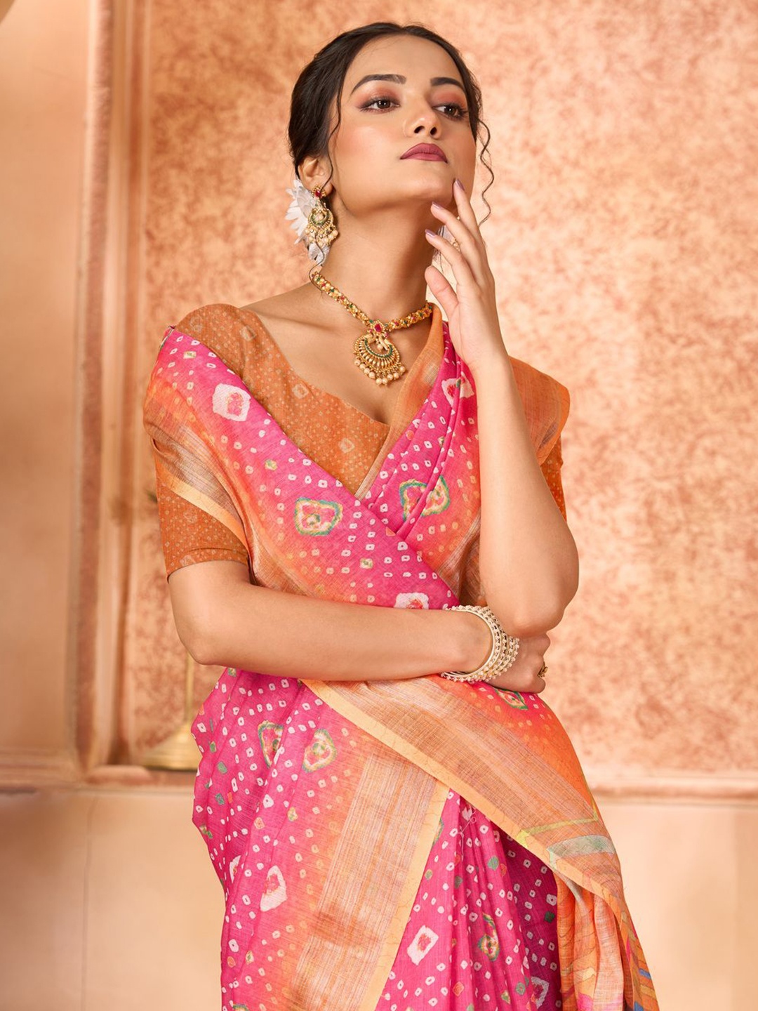 

Varanga Bandhani Printed Woven Border Design Saree, Pink