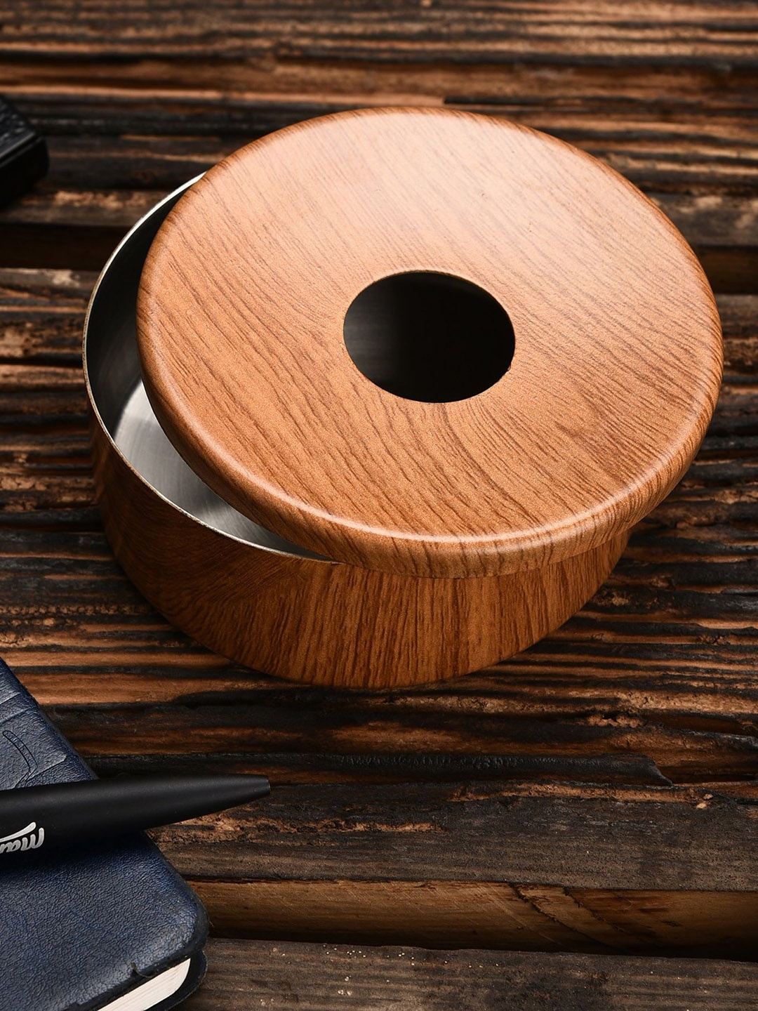 

FNS Brown Textured Ash Tray