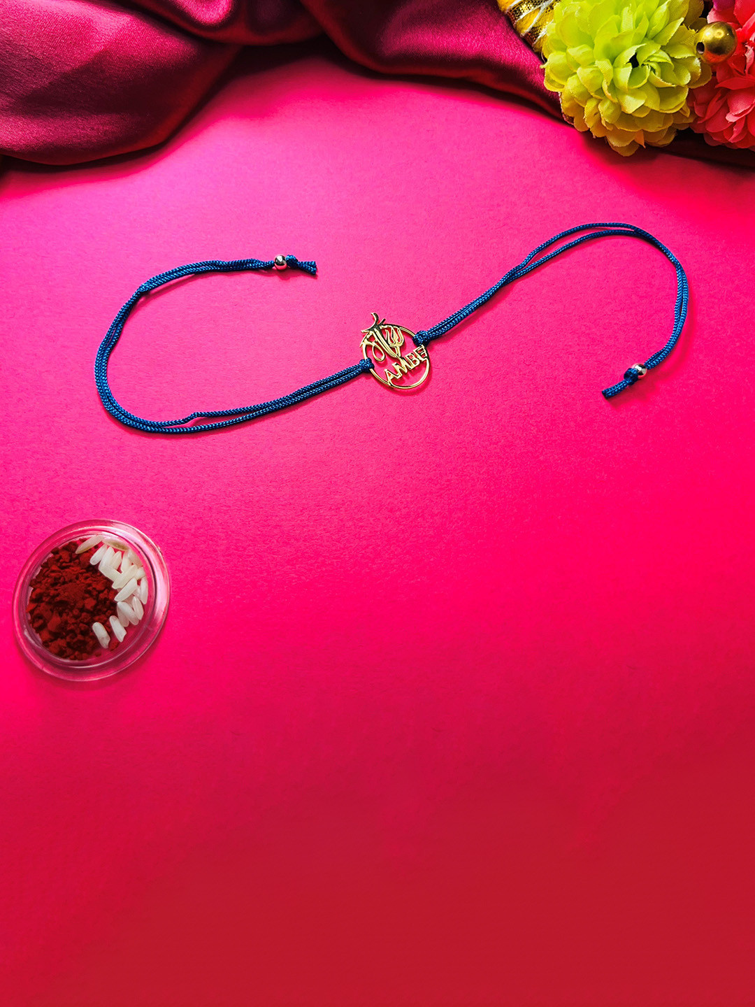 

Arte Jewels Charm Thread Rakhi With Roli Chawal, Gold