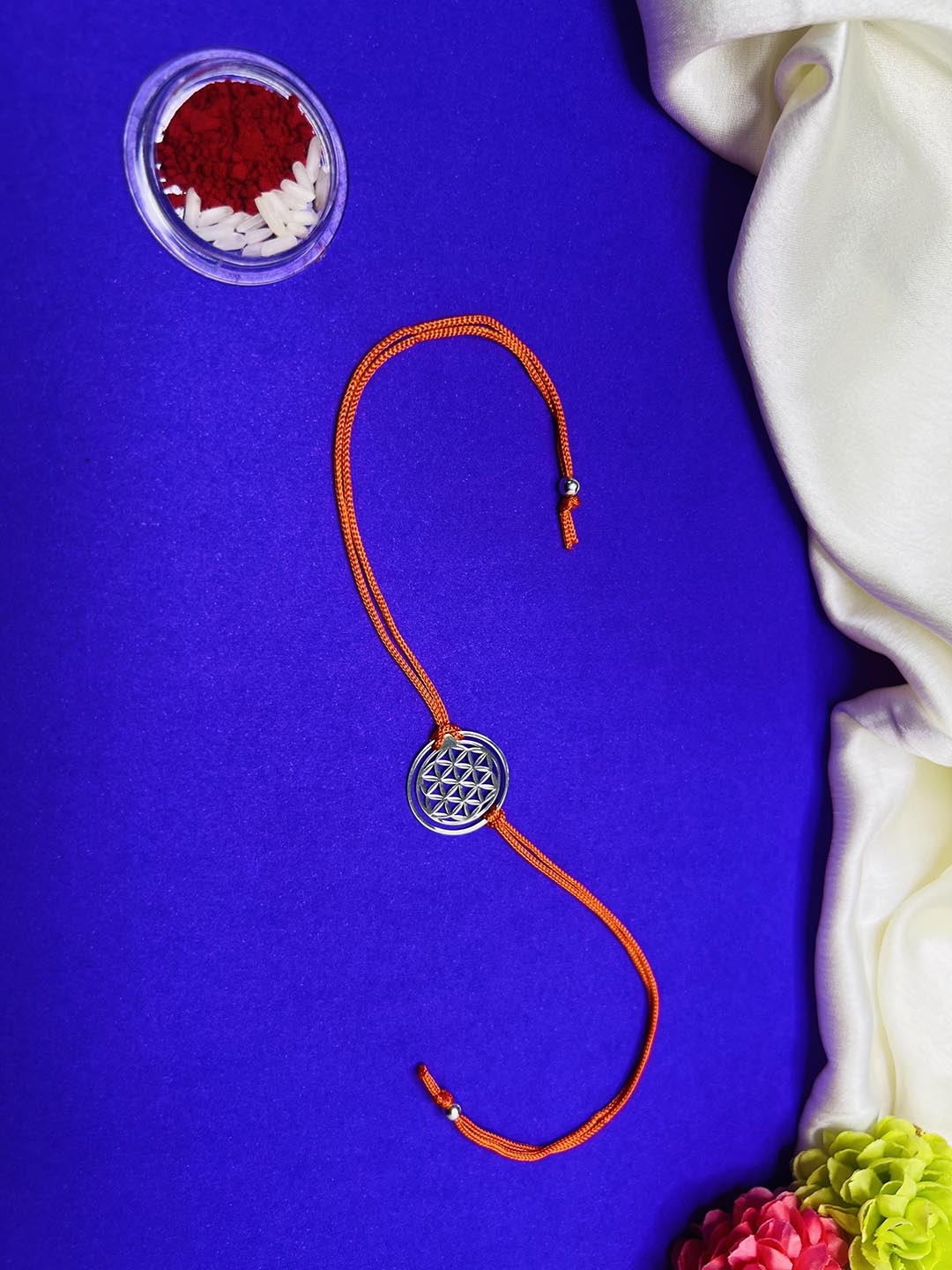 

Arte Jewels Charm Thread Rakhi With Roli Chawal, Silver