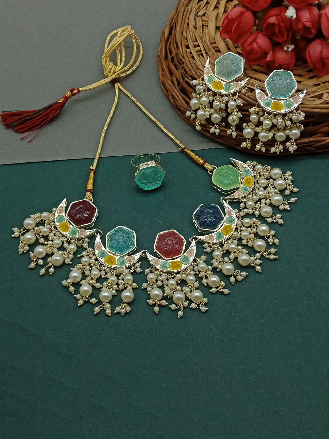 

AASHISH IMITATION Gold-Plated Kundan Stone Studded Jewellery Set