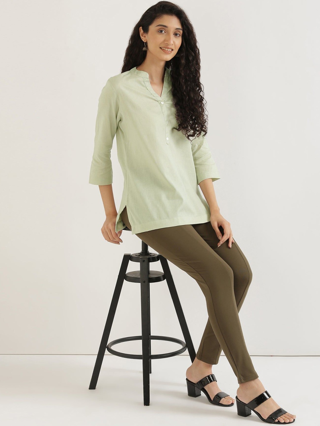 

KALINI Mandarin Collar Linen Straight Kurti, Sea green