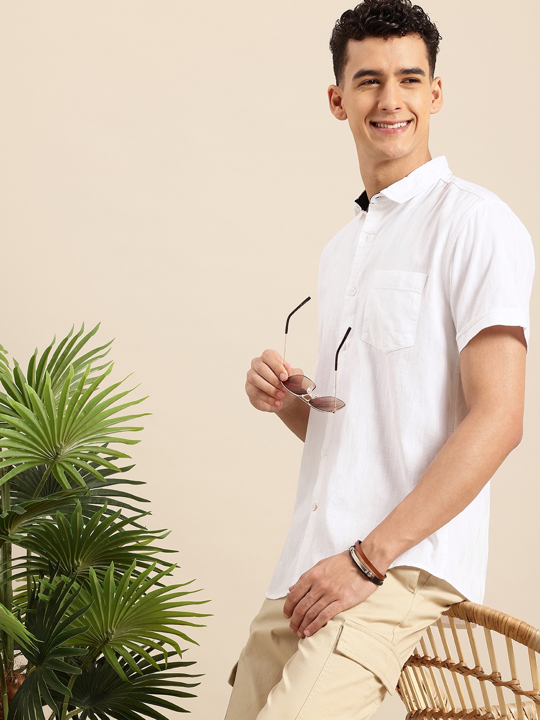 

Mast & Harbour Men Slim Fit Casual Shirt, White