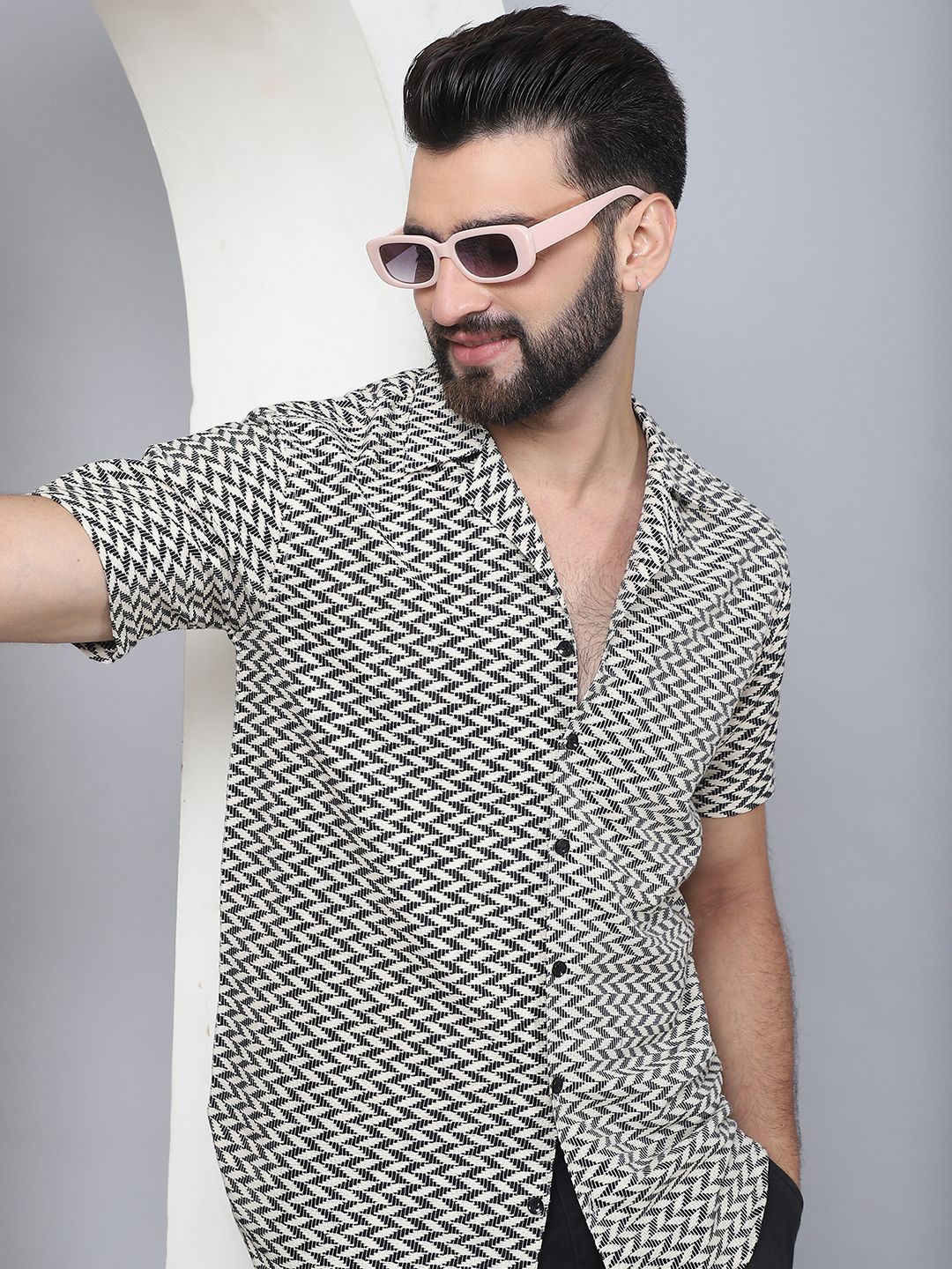 

Indian Needle Men Classic Opaque Printed Casual Shirt, Black