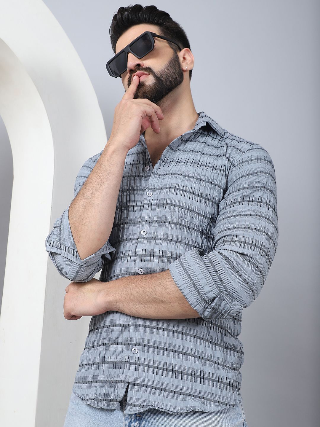 

Indian Needle Men Classic Horizontal Stripes Opaque Wrinkle Free Casual Shirt, Grey
