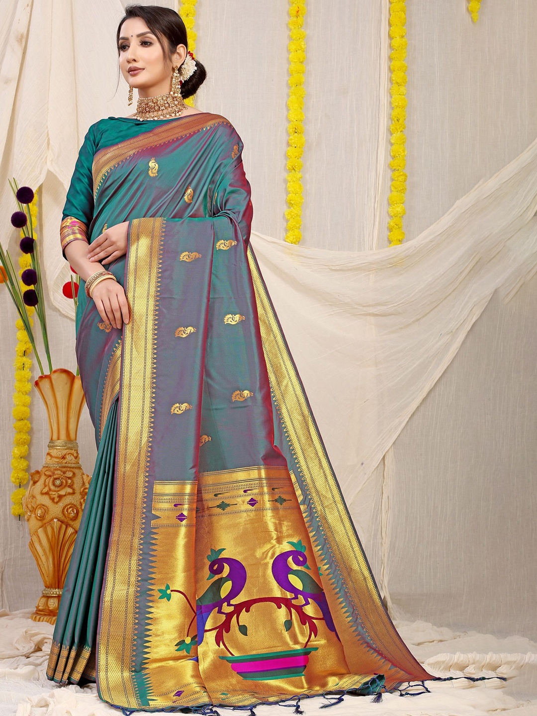 

Royal Rajgharana Saree Woven Design Zari Pure Silk Paithani Sarees, Teal