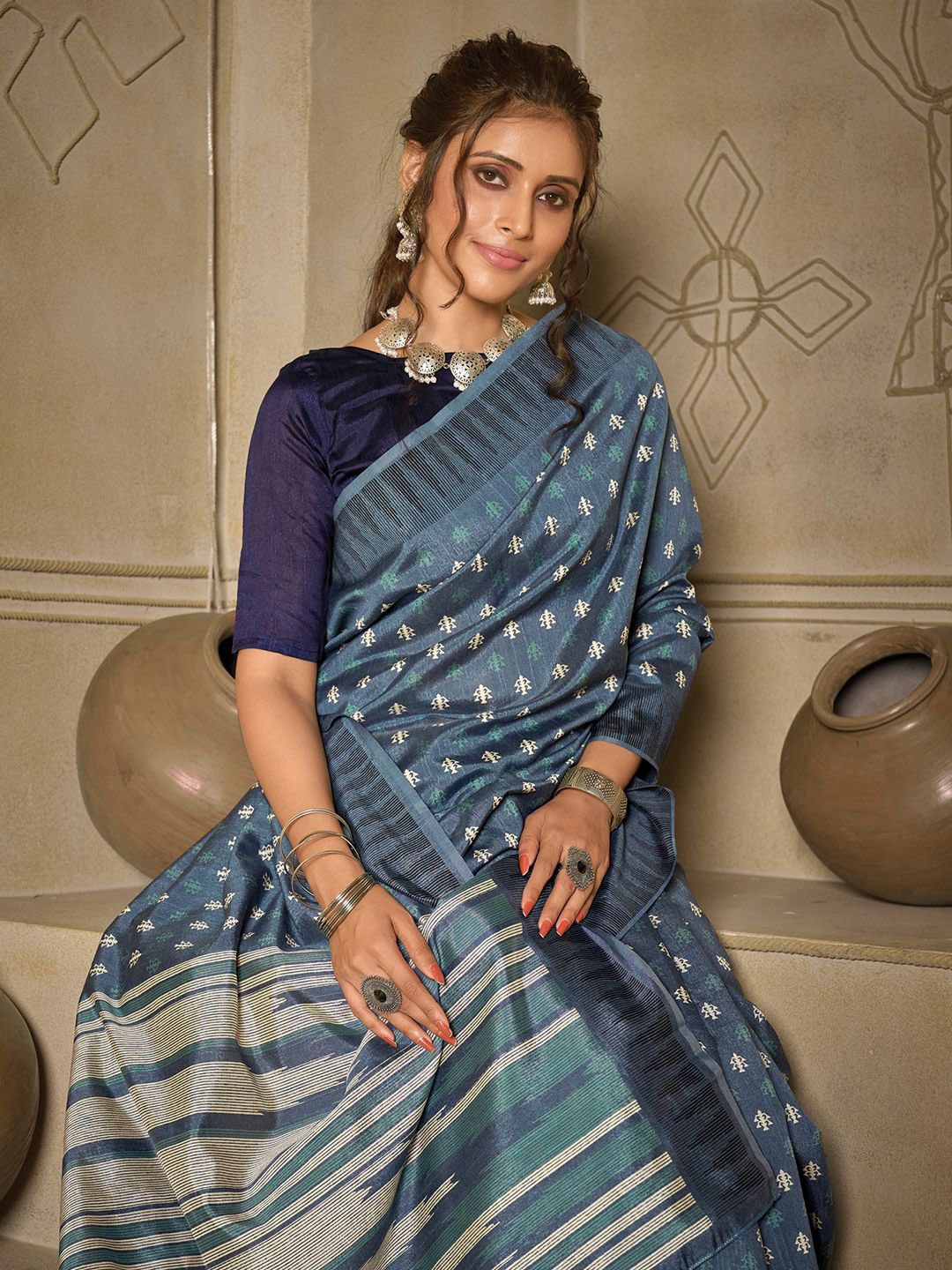 

Saree mall Ethnic Motifs Banarasi Sarees, Grey