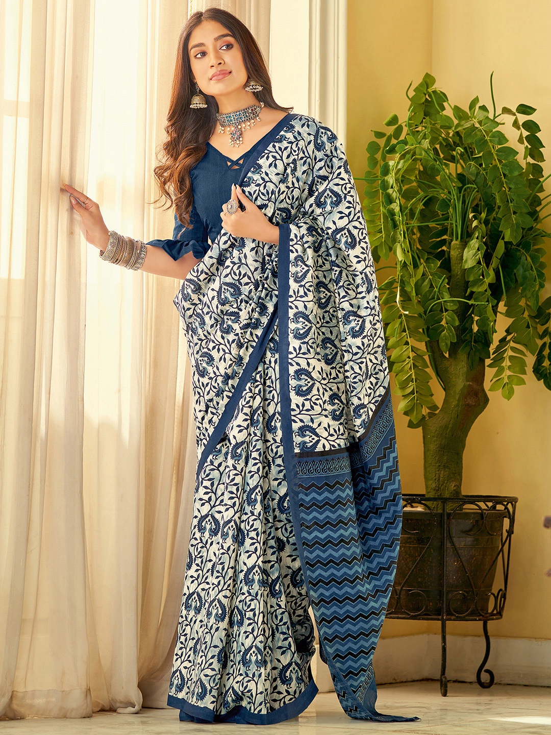 

Saree mall Ethnic Motifs Dabu Sarees, Off white