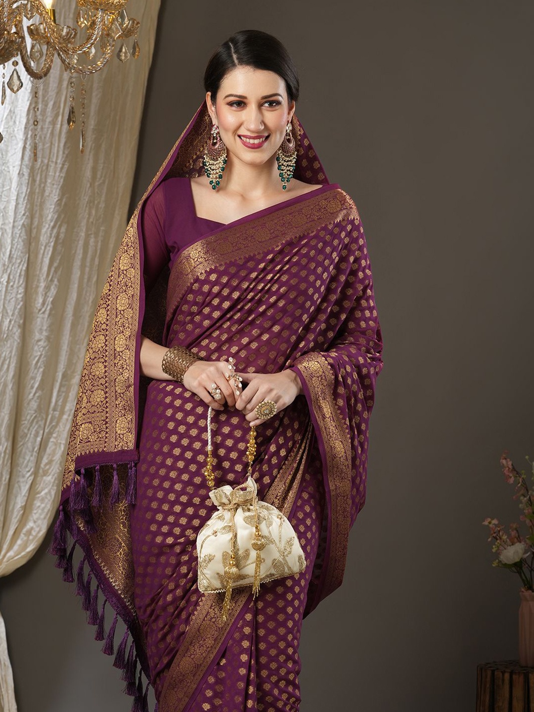 

Saree mall Ethnic Motifs Zari Kanjeevaram Sarees, Burgundy