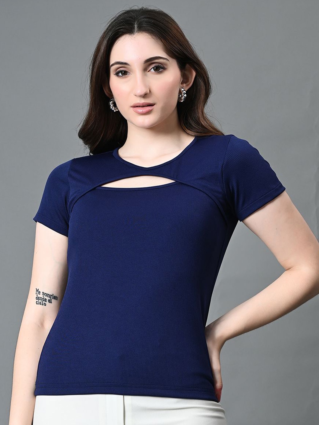 

The Roadster Life Co. Women Solid Round Neck Top, Navy blue